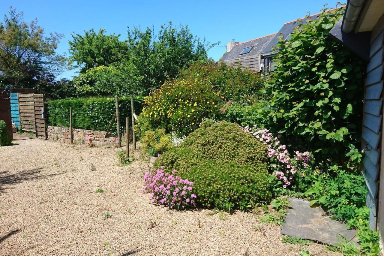 Le Petit Cottage Entre Village Et Mer Trélévern Kültér fotó